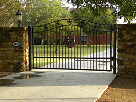 Lee Products | Custom Made Gate